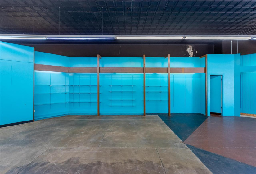 0 ,3 BathroomsBathrooms,Commercial/industrial,Commercial,Main,2,133759