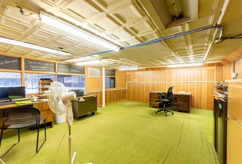 0 ,3 BathroomsBathrooms,Commercial/industrial,Commercial,Main,2,133759