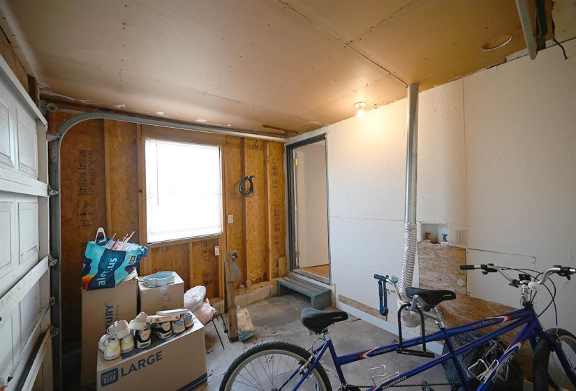 3 Bedrooms Bedrooms, 0 ,2 BathroomsBathrooms,Residential,Single Family,Admiral,1,133754