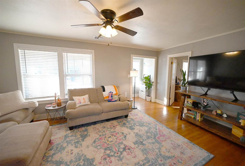 3 Bedrooms Bedrooms, 0 ,2 BathroomsBathrooms,Residential,Single Family,Admiral,1,133754