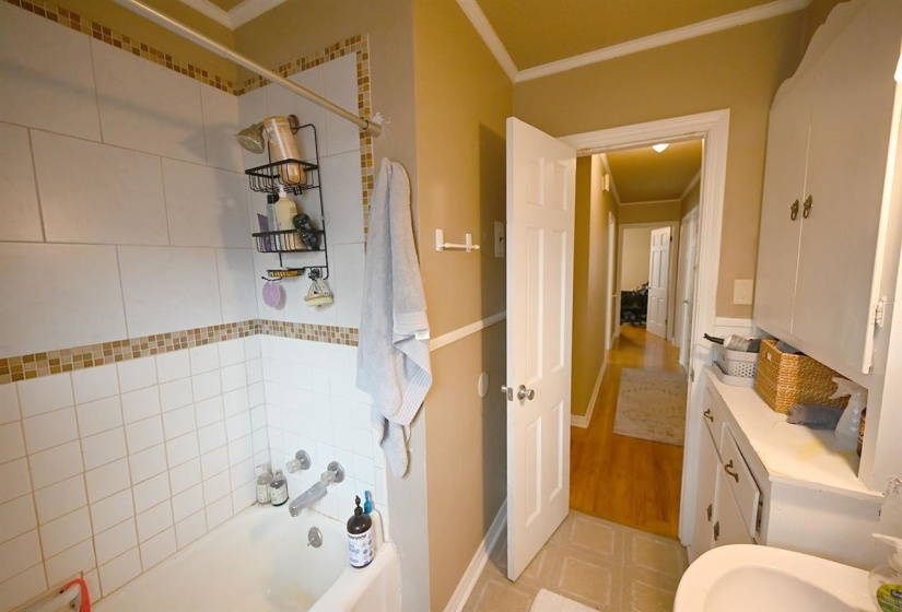 3 Bedrooms Bedrooms, 0 ,2 BathroomsBathrooms,Residential,Single Family,Orchard,1,133755