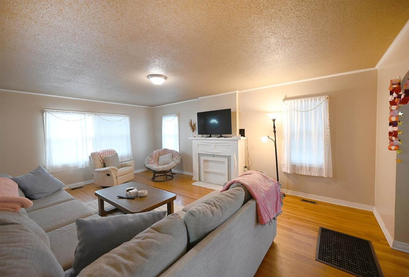 3 Bedrooms Bedrooms, 0 ,2 BathroomsBathrooms,Residential,Single Family,Orchard,1,133755