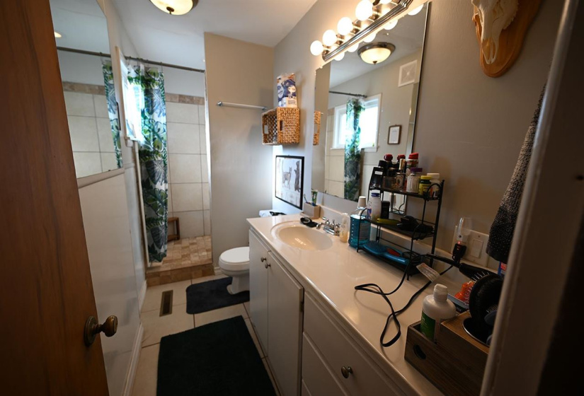 4 Bedrooms Bedrooms, 0 ,2 BathroomsBathrooms,Residential,Single Family,McFarland,1,133757