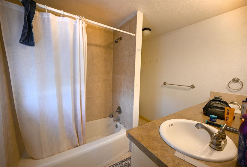 3 Bedrooms Bedrooms, 0 ,2 BathroomsBathrooms,Residential,Single Family,McDonald,1,133761