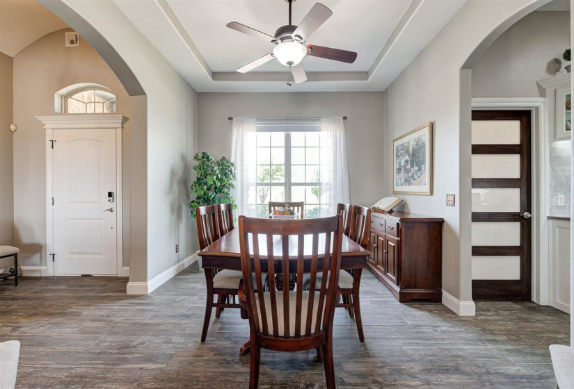 6 Bedrooms Bedrooms, 0 ,5 BathroomsBathrooms,Residential,Single Family,Aspen,2,133762