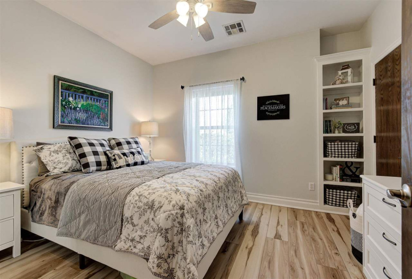 6 Bedrooms Bedrooms, 0 ,5 BathroomsBathrooms,Residential,Single Family,Aspen,2,133762