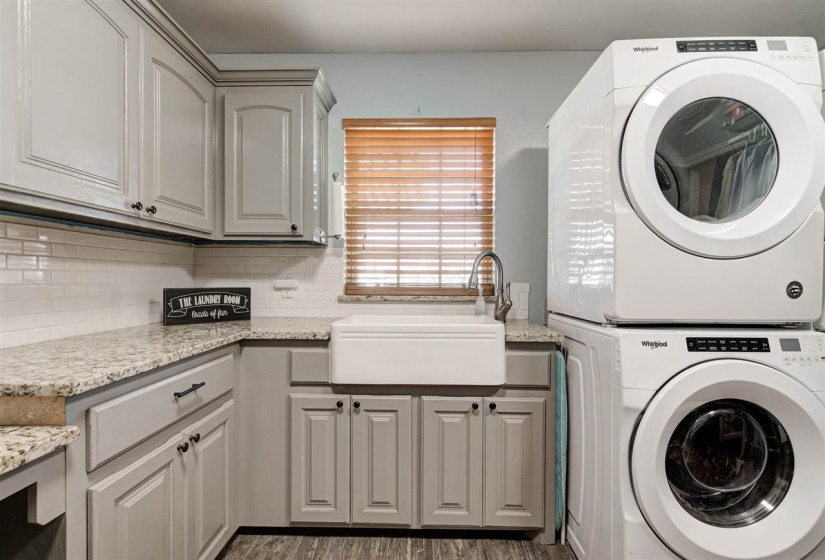 6 Bedrooms Bedrooms, 0 ,5 BathroomsBathrooms,Residential,Single Family,Aspen,2,133762