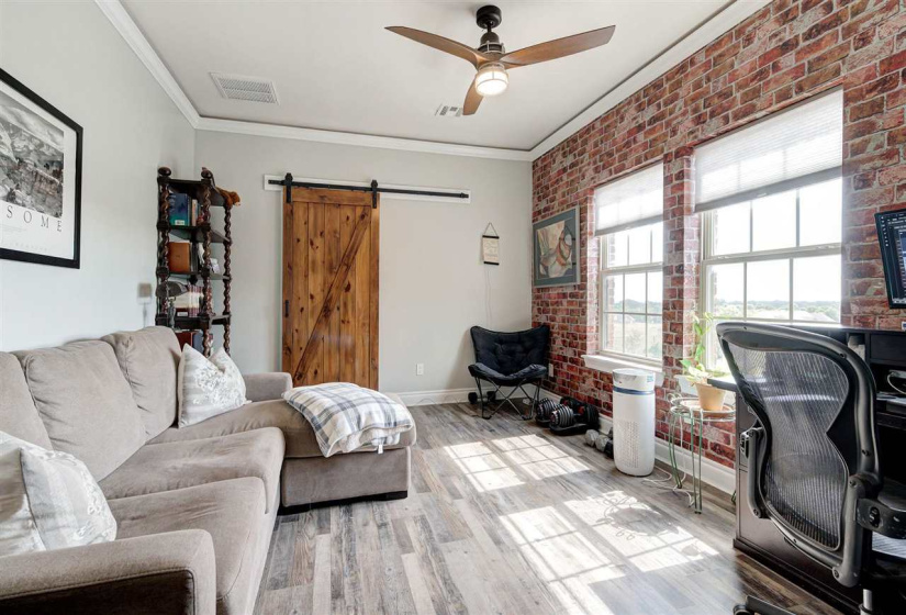 6 Bedrooms Bedrooms, 0 ,5 BathroomsBathrooms,Residential,Single Family,Aspen,2,133762