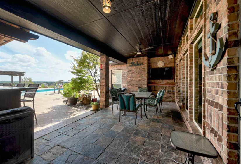 6 Bedrooms Bedrooms, 0 ,5 BathroomsBathrooms,Residential,Single Family,Aspen,2,133762