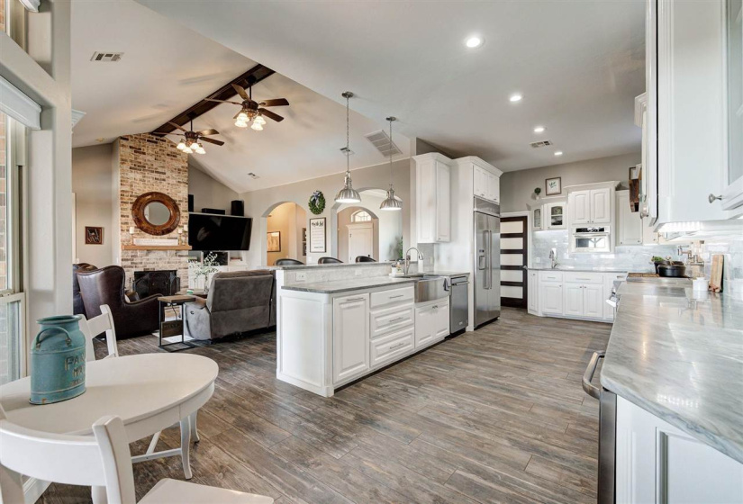 6 Bedrooms Bedrooms, 0 ,5 BathroomsBathrooms,Residential,Single Family,Aspen,2,133762