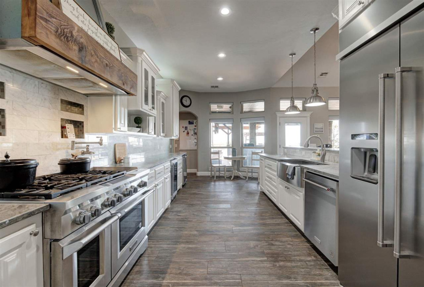 6 Bedrooms Bedrooms, 0 ,5 BathroomsBathrooms,Residential,Single Family,Aspen,2,133762