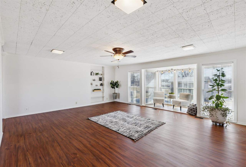 3 Bedrooms Bedrooms, 0 ,2 BathroomsBathrooms,Residential,Single Family,8th,1,133701