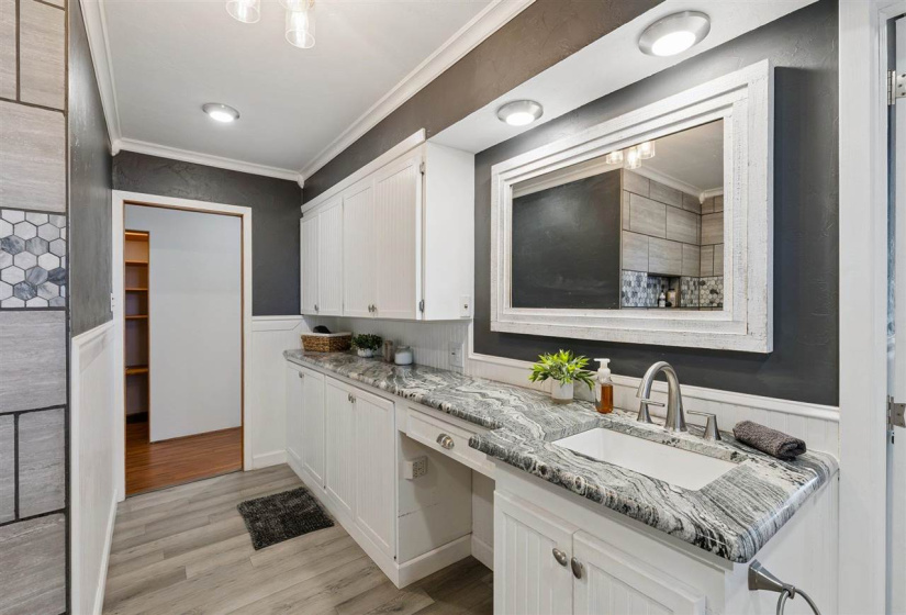 3 Bedrooms Bedrooms, 0 ,2 BathroomsBathrooms,Residential,Single Family,8th,1,133701