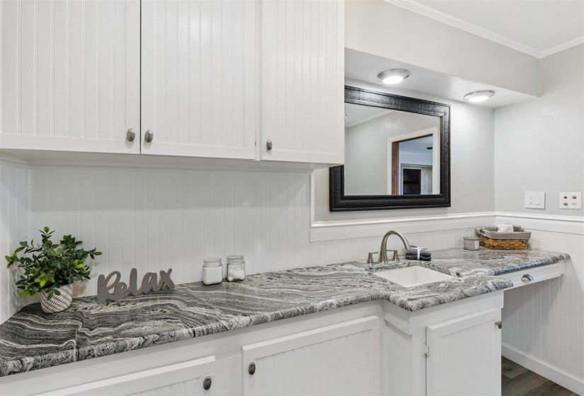 3 Bedrooms Bedrooms, 0 ,2 BathroomsBathrooms,Residential,Single Family,8th,1,133701