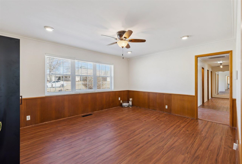 3 Bedrooms Bedrooms, 0 ,2 BathroomsBathrooms,Residential,Single Family,8th,1,133701