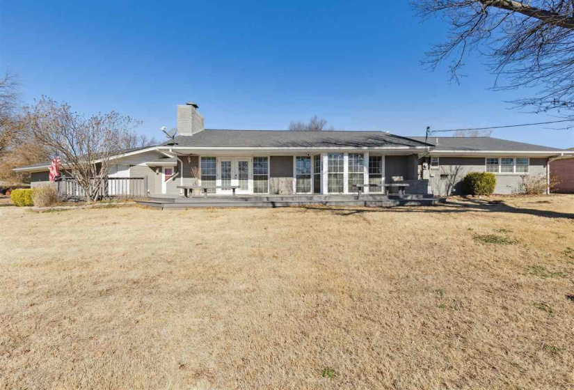 3 Bedrooms Bedrooms, 0 ,2 BathroomsBathrooms,Residential,Single Family,8th,1,133701