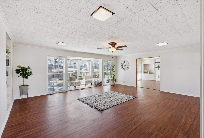 3 Bedrooms Bedrooms, 0 ,2 BathroomsBathrooms,Residential,Single Family,8th,1,133701