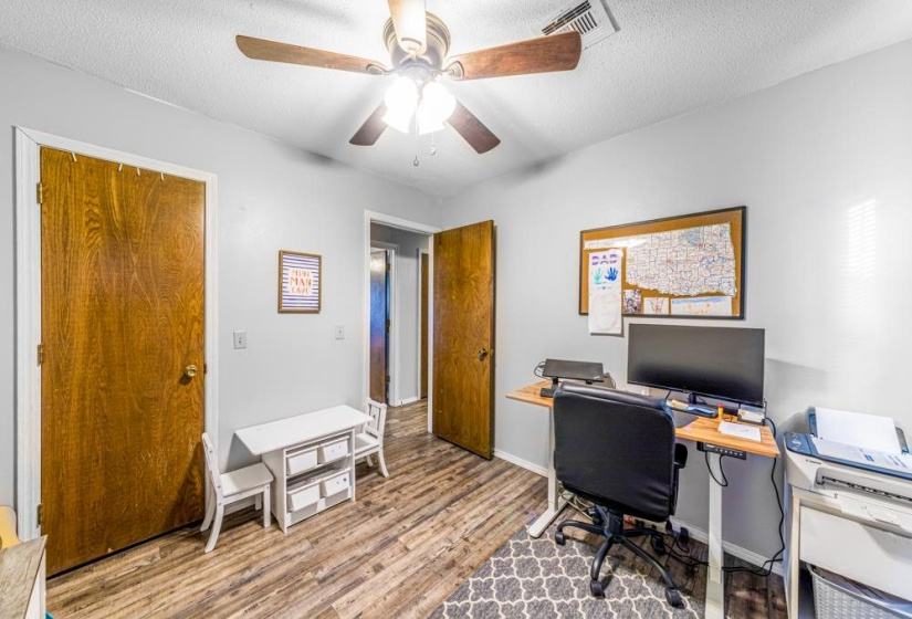 3 Bedrooms Bedrooms, 0 ,1 BathroomBathrooms,Residential,Single Family,Mill,1,133768