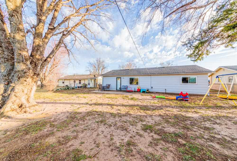 3 Bedrooms Bedrooms, 0 ,1 BathroomBathrooms,Residential,Single Family,Mill,1,133768