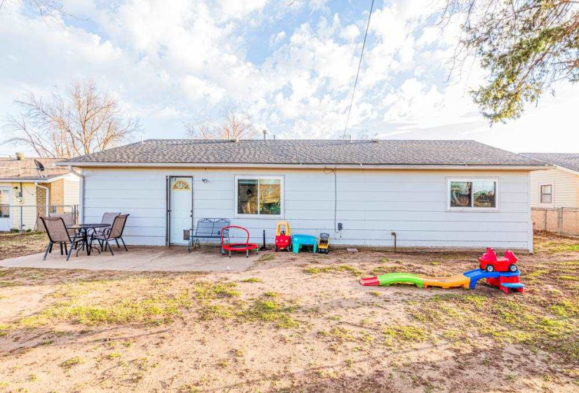 3 Bedrooms Bedrooms, 0 ,1 BathroomBathrooms,Residential,Single Family,Mill,1,133768