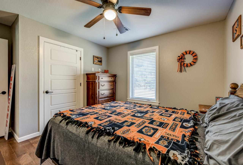 3 Bedrooms Bedrooms, 0 ,2 BathroomsBathrooms,Residential,Single Family,89th,1,133774