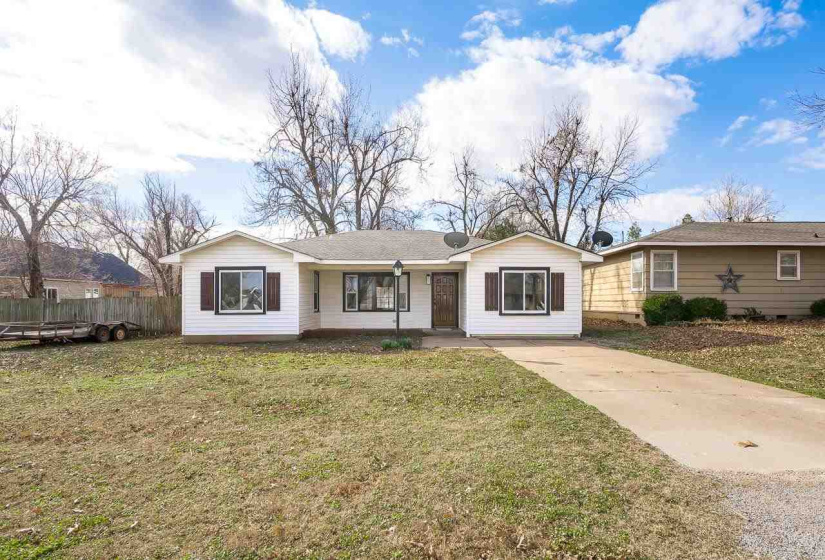 3 Bedrooms Bedrooms, 0 ,3 BathroomsBathrooms,Residential,Single Family,Kaw,1,133776