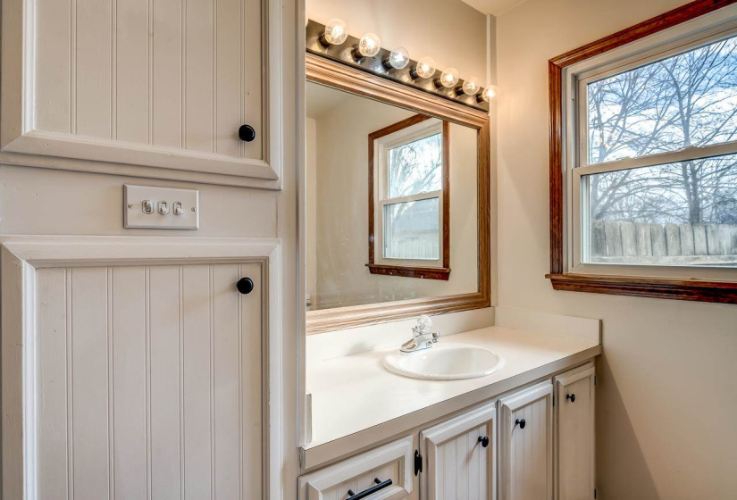 3 Bedrooms Bedrooms, 0 ,3 BathroomsBathrooms,Residential,Single Family,Kaw,1,133776