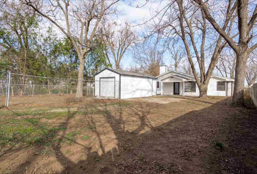 3 Bedrooms Bedrooms, 0 ,3 BathroomsBathrooms,Residential,Single Family,Kaw,1,133776