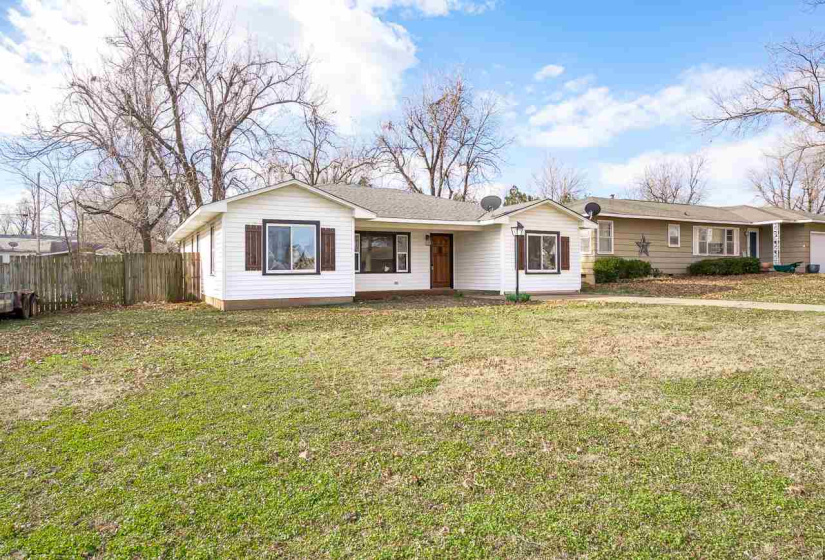 3 Bedrooms Bedrooms, 0 ,3 BathroomsBathrooms,Residential,Single Family,Kaw,1,133776