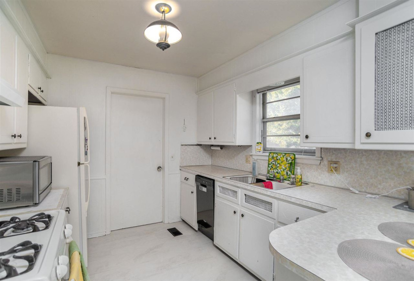 3 Bedrooms Bedrooms, 0 ,2 BathroomsBathrooms,Residential,Single Family,Hartwood,1,133777