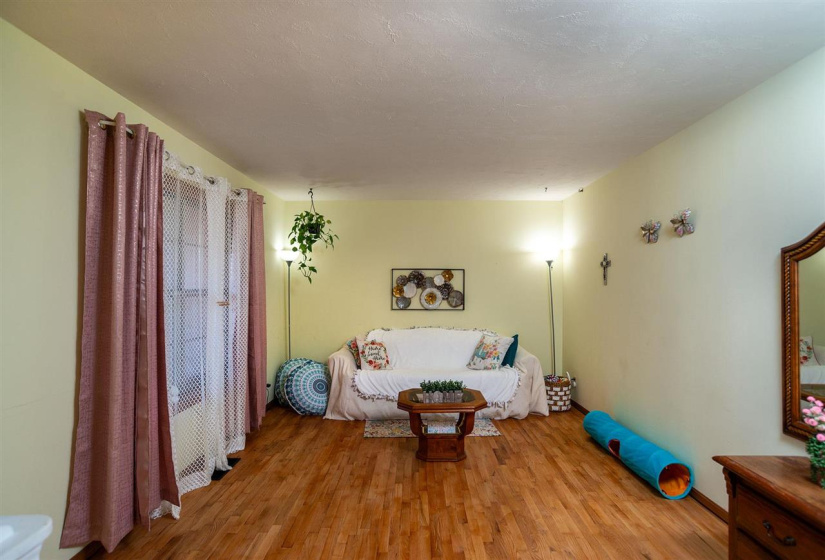 3 Bedrooms Bedrooms, 0 ,2 BathroomsBathrooms,Residential,Single Family,Hartwood,1,133777