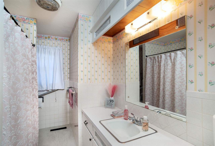 3 Bedrooms Bedrooms, 0 ,2 BathroomsBathrooms,Residential,Single Family,Hartwood,1,133777