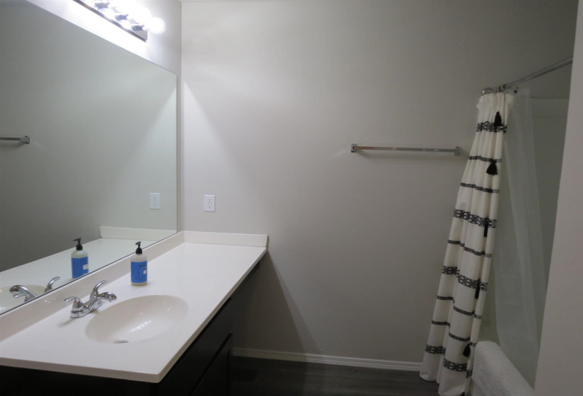 4 Bedrooms Bedrooms, 0 ,2 BathroomsBathrooms,Residential,Single Family,Payne,1,133787