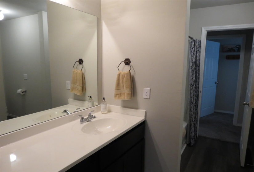 4 Bedrooms Bedrooms, 0 ,2 BathroomsBathrooms,Residential,Single Family,Payne,1,133787