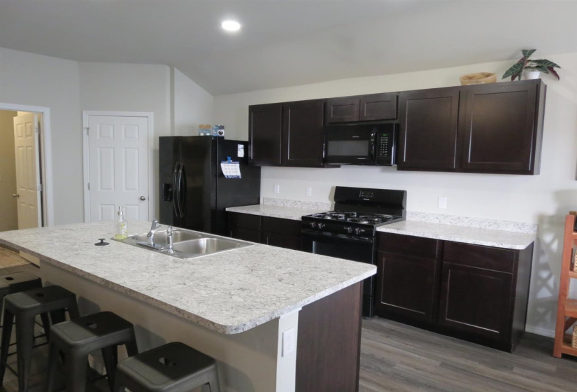 4 Bedrooms Bedrooms, 0 ,2 BathroomsBathrooms,Residential,Single Family,Payne,1,133787