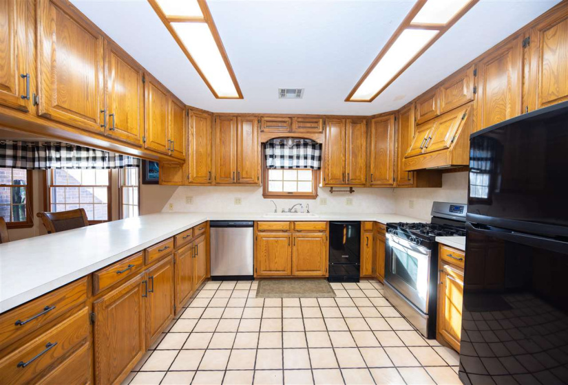 3 Bedrooms Bedrooms, 0 ,2 BathroomsBathrooms,Residential,Single Family,Woodcreek Road,1,133790