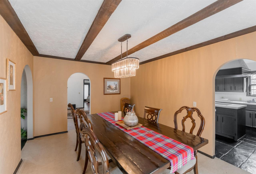 4 Bedrooms Bedrooms, 0 ,3 BathroomsBathrooms,Residential,Single Family,Yellow Brick,2,133791