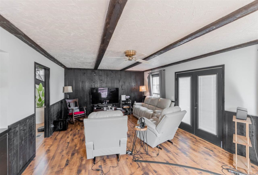 4 Bedrooms Bedrooms, 0 ,3 BathroomsBathrooms,Residential,Single Family,Yellow Brick,2,133791