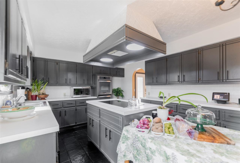 4 Bedrooms Bedrooms, 0 ,3 BathroomsBathrooms,Residential,Single Family,Yellow Brick,2,133791