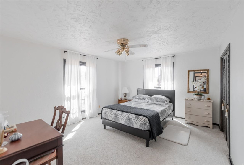 4 Bedrooms Bedrooms, 0 ,3 BathroomsBathrooms,Residential,Single Family,Yellow Brick,2,133791