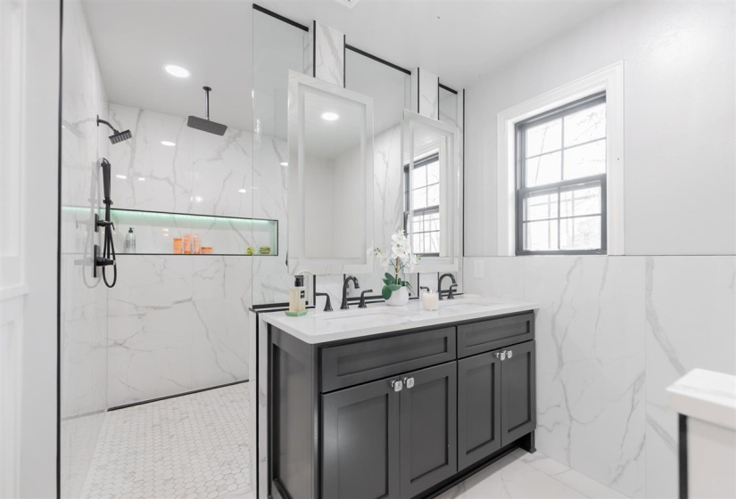 4 Bedrooms Bedrooms, 0 ,3 BathroomsBathrooms,Residential,Single Family,Yellow Brick,2,133791