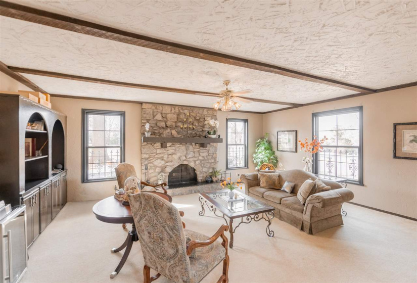 4 Bedrooms Bedrooms, 0 ,3 BathroomsBathrooms,Residential,Single Family,Yellow Brick,2,133791