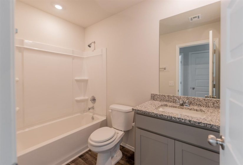 3 Bedrooms Bedrooms, 0 ,2 BathroomsBathrooms,Residential,Single Family,31st,1,133793