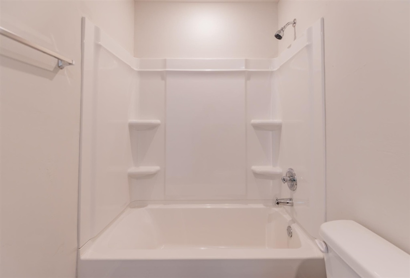 3 Bedrooms Bedrooms, 0 ,2 BathroomsBathrooms,Residential,Single Family,31st,1,133793