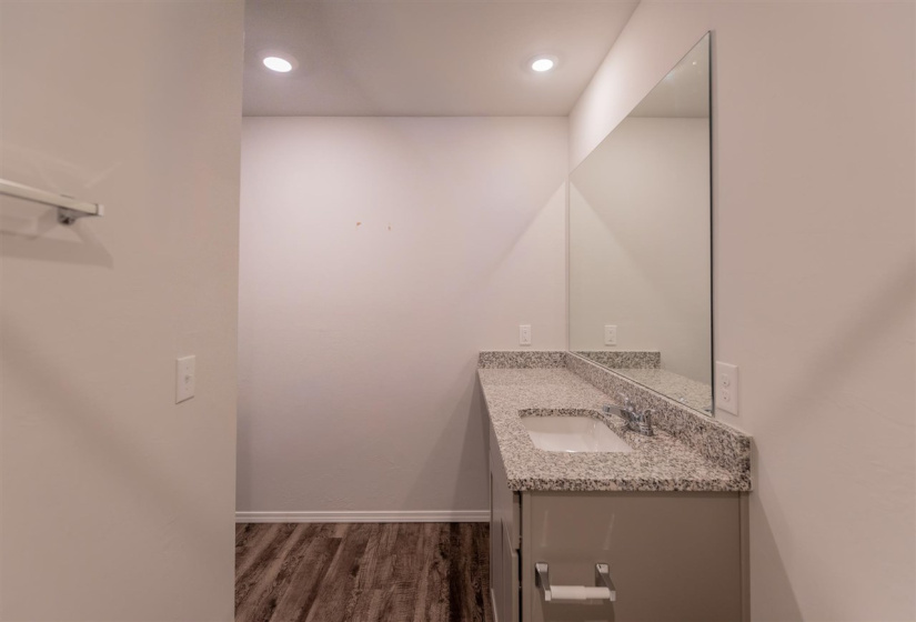 3 Bedrooms Bedrooms, 0 ,2 BathroomsBathrooms,Residential,Single Family,31st,1,133793