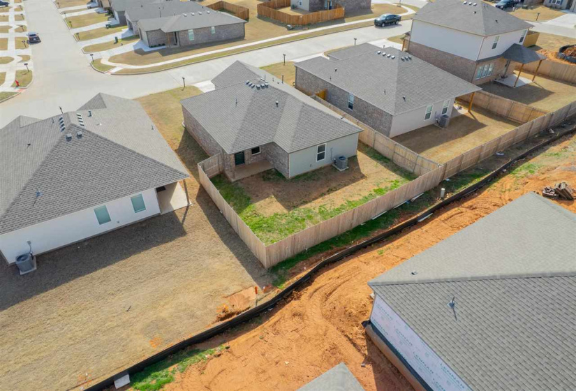 3 Bedrooms Bedrooms, 0 ,2 BathroomsBathrooms,Residential,Single Family,31st,1,133793