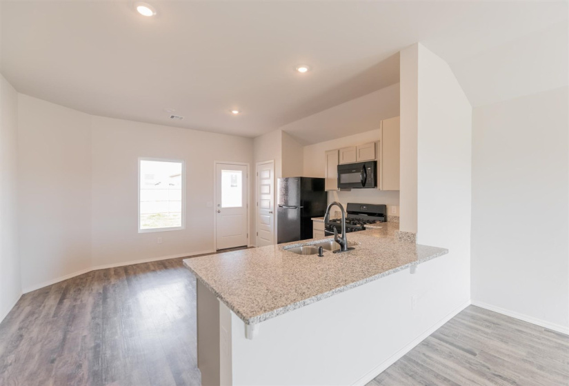 3 Bedrooms Bedrooms, 0 ,2 BathroomsBathrooms,Residential,Single Family,31st,1,133793