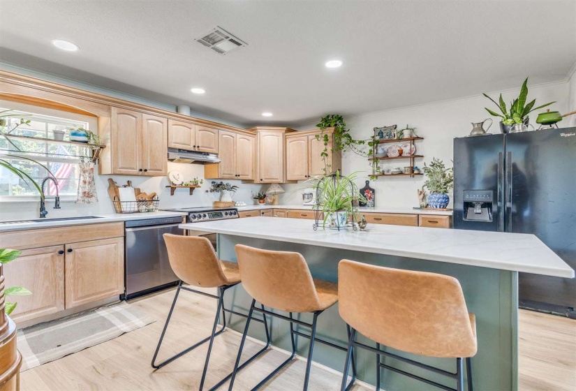 4 Bedrooms Bedrooms, 0 ,3 BathroomsBathrooms,Residential,Single Family,Salt Creek,2,133794