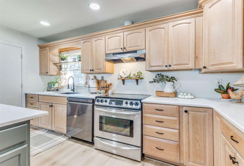 4 Bedrooms Bedrooms, 0 ,3 BathroomsBathrooms,Residential,Single Family,Salt Creek,2,133794