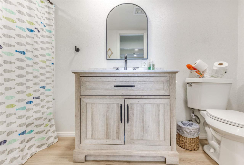 4 Bedrooms Bedrooms, 0 ,3 BathroomsBathrooms,Residential,Single Family,Salt Creek,2,133794